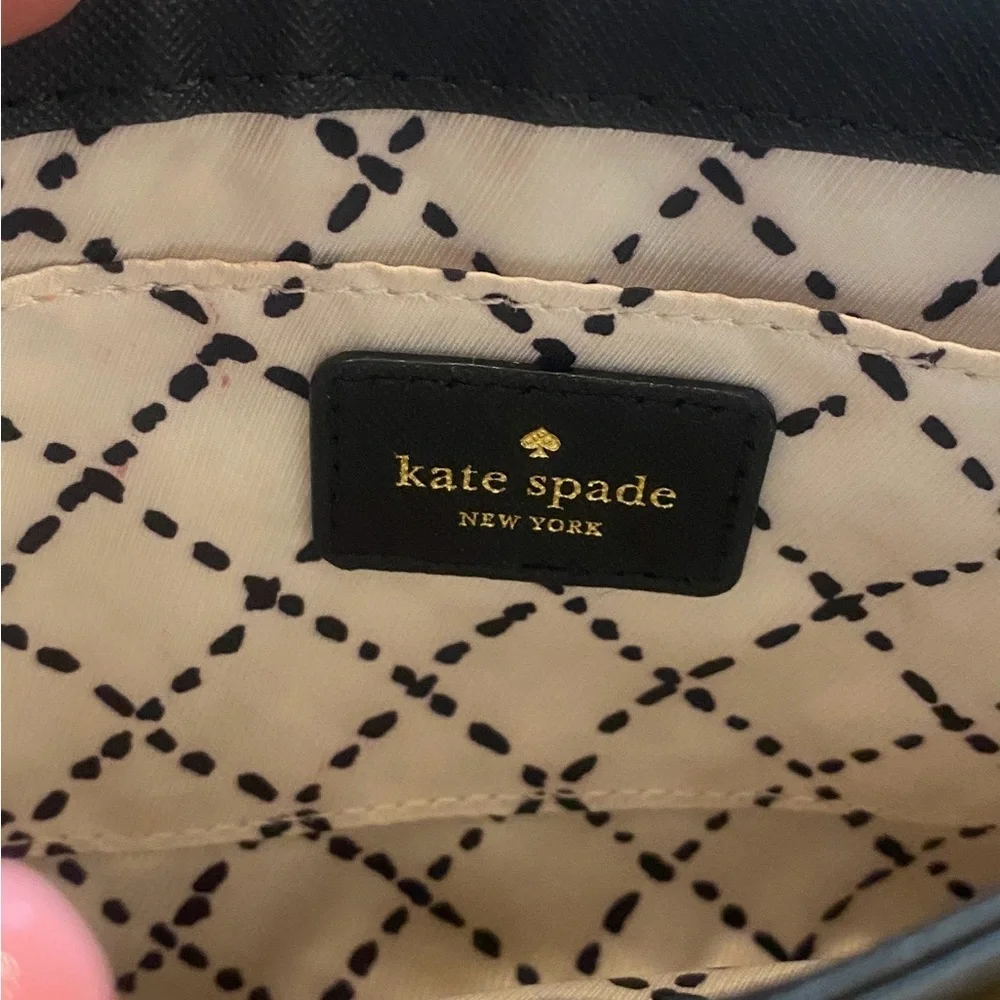 Kate Spade Newbury Lane Sally Black Leather Turn Lock Crossbody Bag gently used